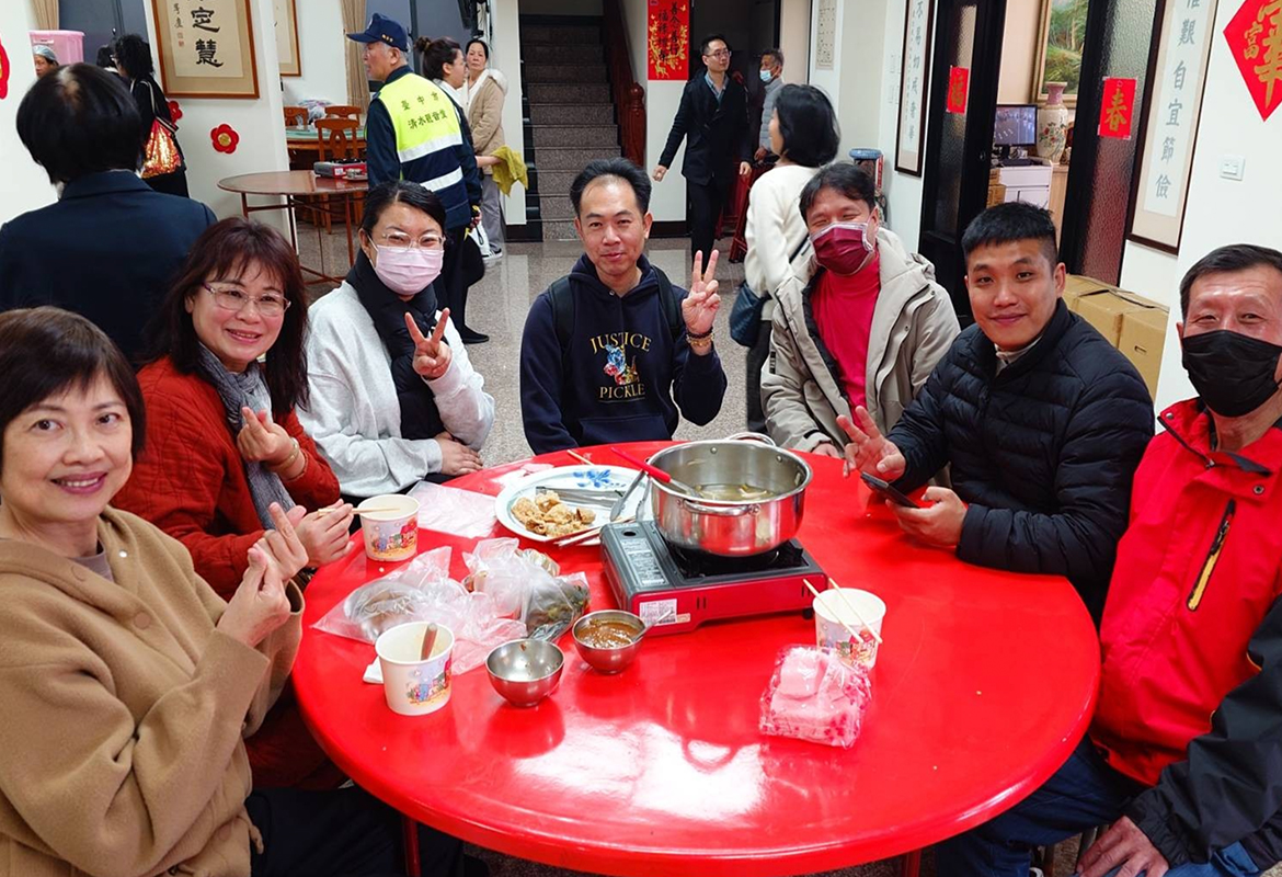 清水觀音堂初一新春團拜與圍爐