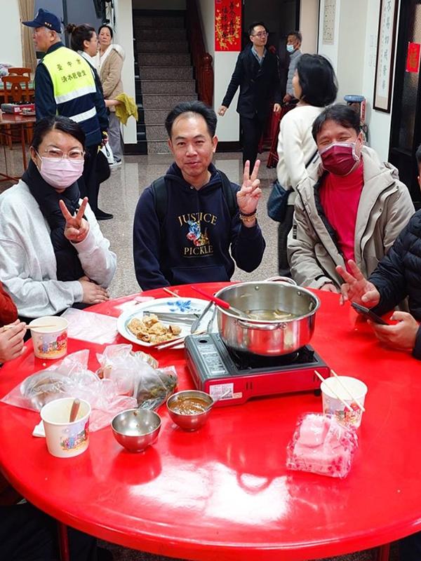 清水觀音堂初一新春團拜與圍爐